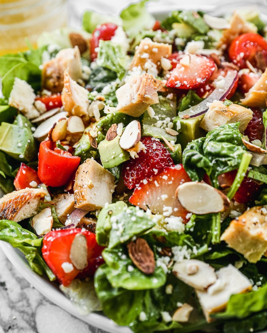 Suvine salat grillitud kanaga